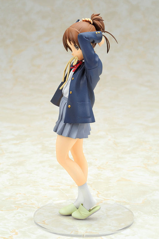 Photo2: Ui Hirasawa : Alter 1:8 PVC High Quality Figure (with miniature Yui)