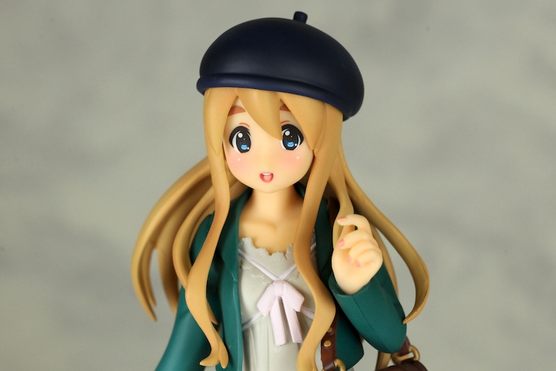 Photo3: Tsumugi Kotobuki premium figurine : Movie K-ON! Limited Edition　*Limited stock